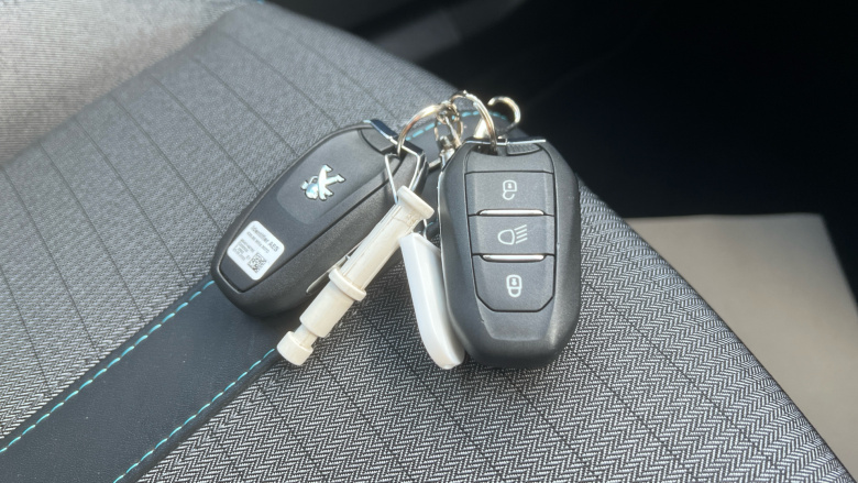 Peugeot 2008 1.2 PureTech Allure Premium+ 5dr Petrol Estate